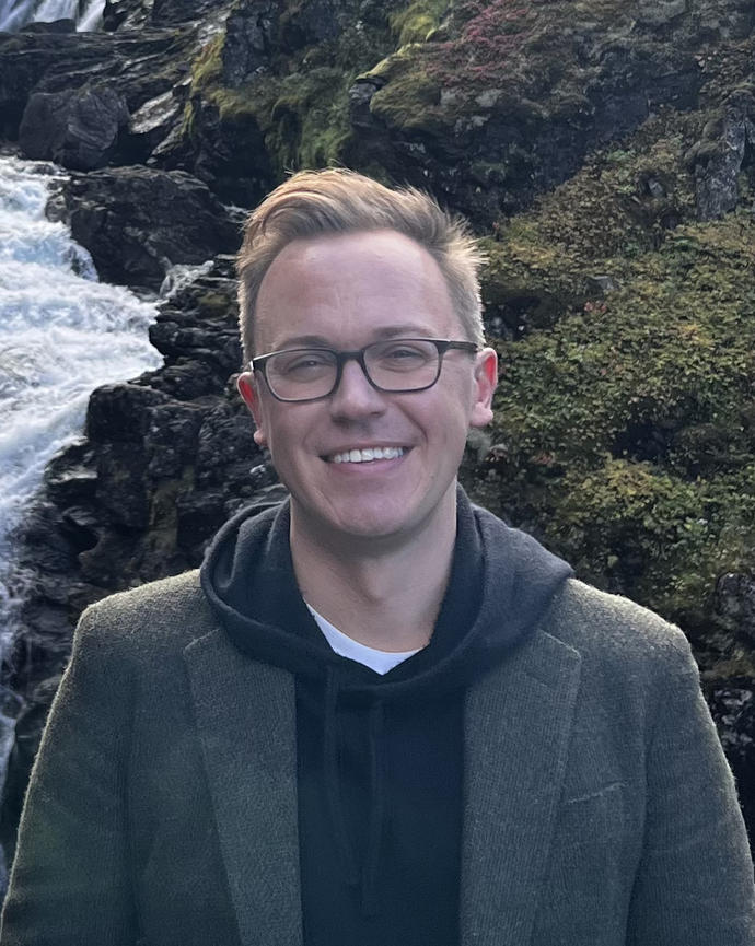 Photo of Aaron Schmidt